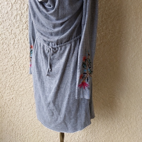 Dolan Port‎ Maria floral   embroidered sweater dres - Picture 4 of 7